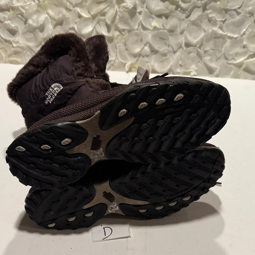 The North Face Women's Dark Brown Winter Boots